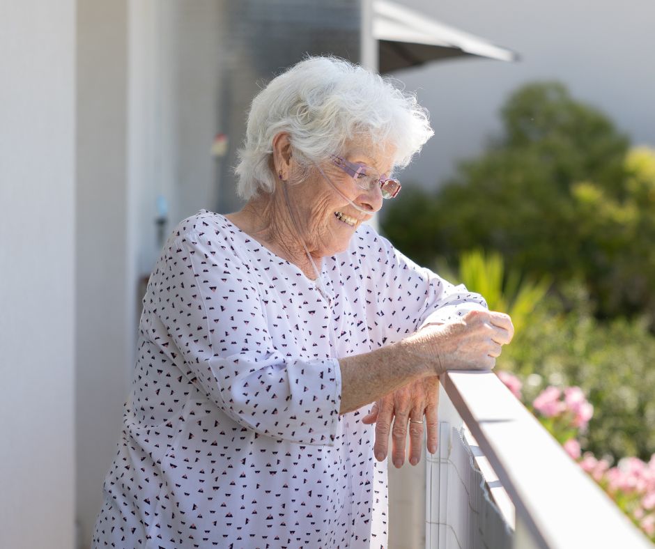 Lady with nasal cannula